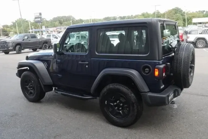 2025 Jeep Wrangler Sport photo 1