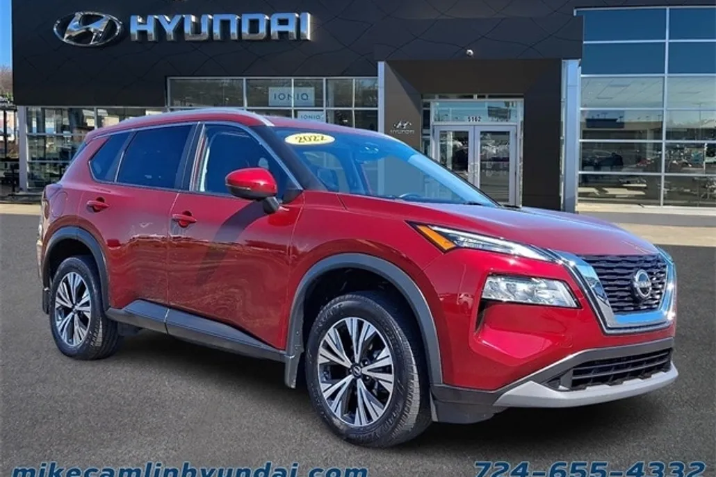 2022 Nissan Rogue SV photo 1