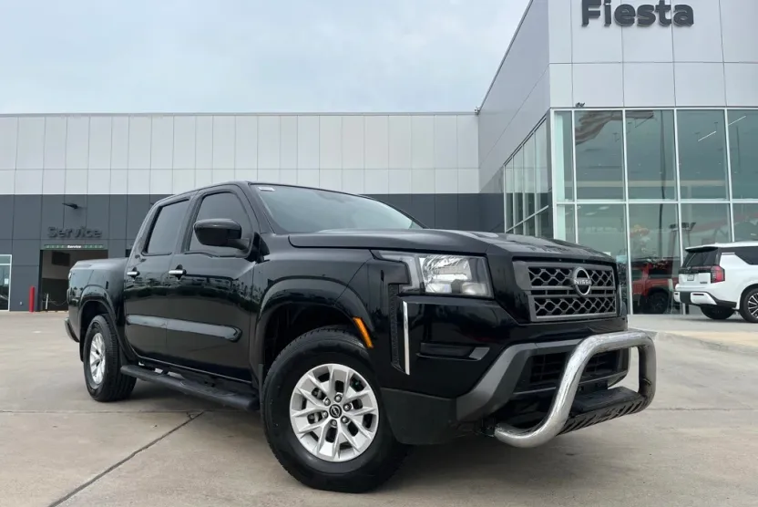 2024 Nissan Frontier SV photo 1