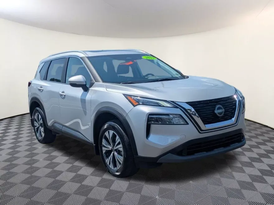 2023 Nissan Rogue SV photo 1
