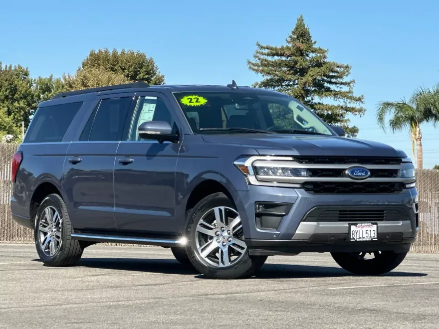 2022 Ford Expedition MAX XLT photo 1