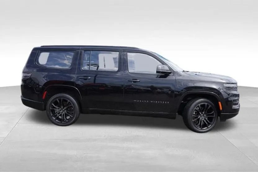 2022 Jeep Grand Wagoneer II Obsidian photo 1
