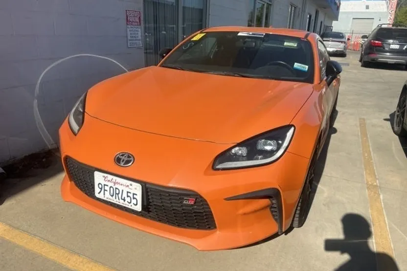 2023 Toyota GR86 Special Edition photo 1