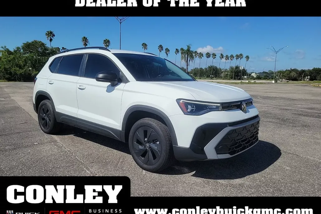2025 Volkswagen Taos S photo 1