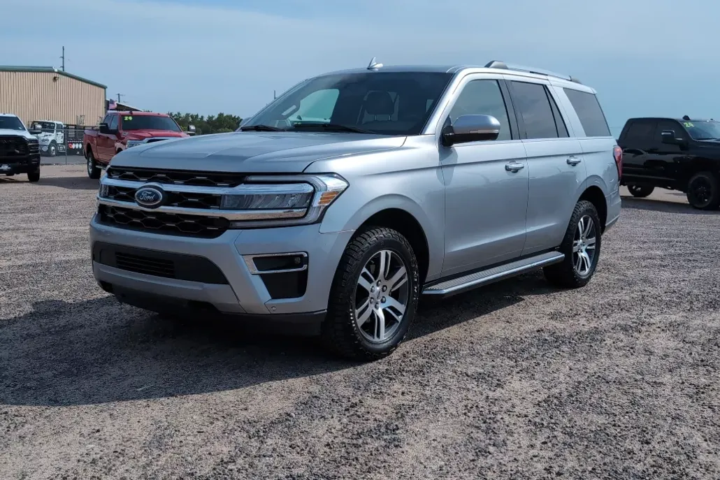 2023 Ford Expedition Limited photo 1