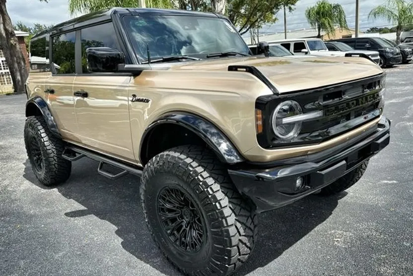 2024 Ford Bronco Big Bend photo 1