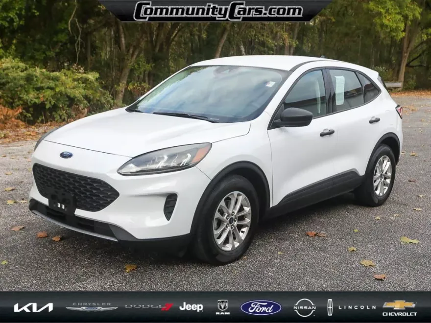 2022 Ford Escape S photo 1