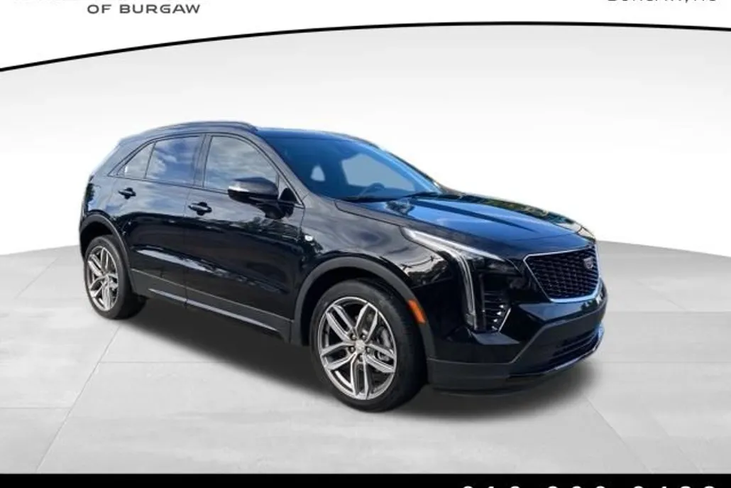 2023 Cadillac XT4 Sport photo 1