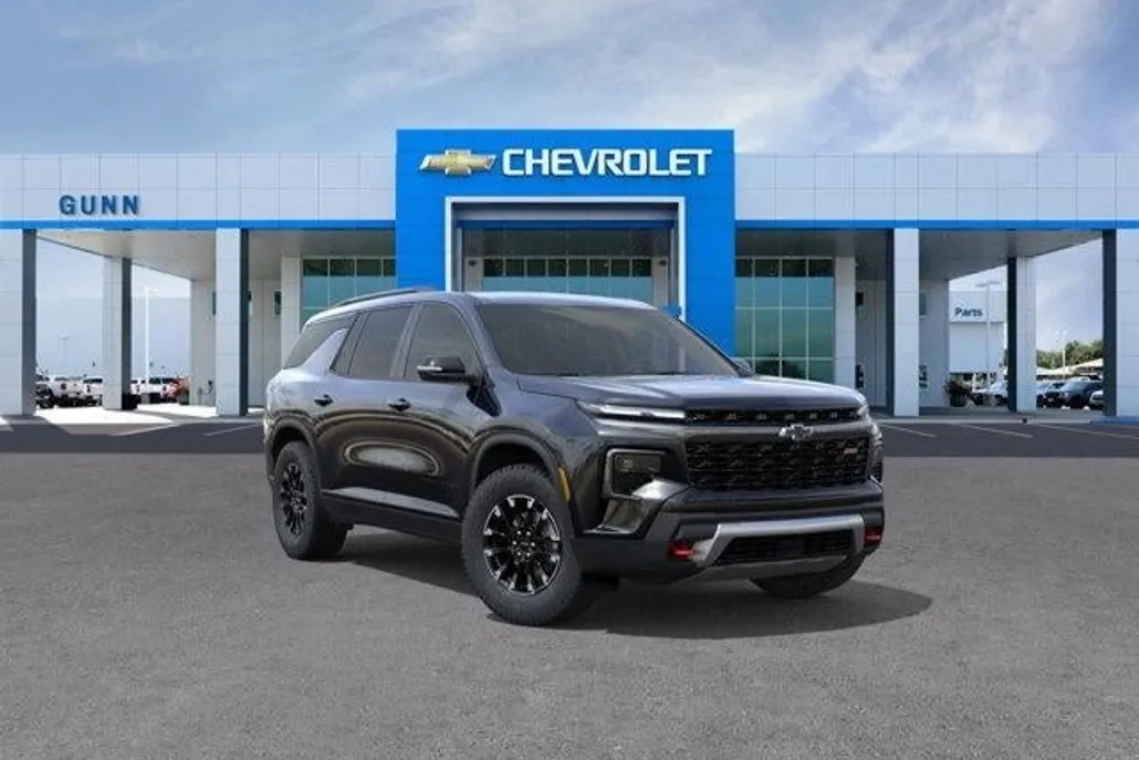 2026 Chevrolet Traverse Z71 photo 1