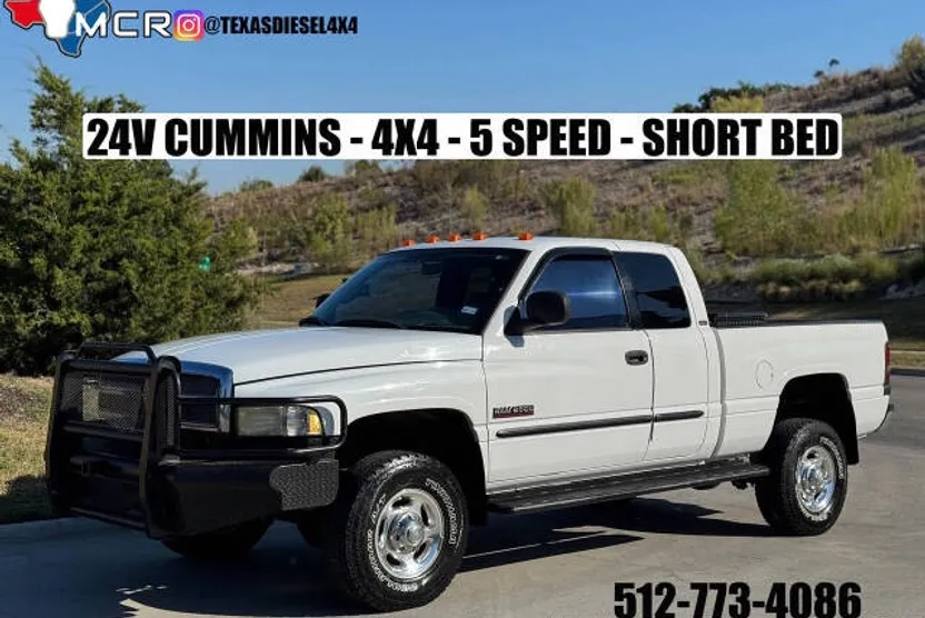 2002 Dodge Ram SLT photo 1