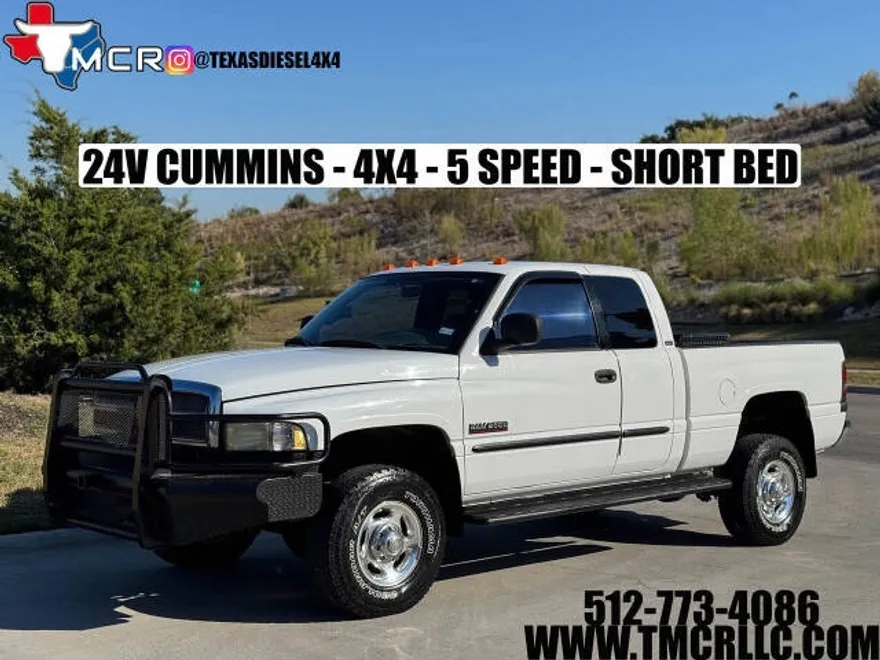 2002 Dodge Ram SLT photo 1