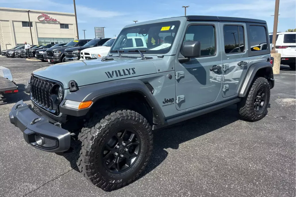 2024 Jeep Wrangler Willys photo 1