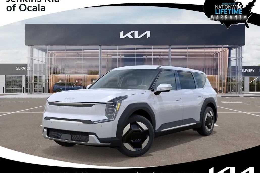 2026 Kia EV9 Light Long Range photo 1