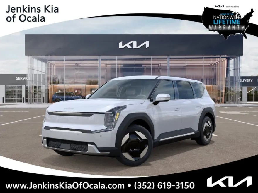 2026 Kia EV9 Light Long Range photo 1