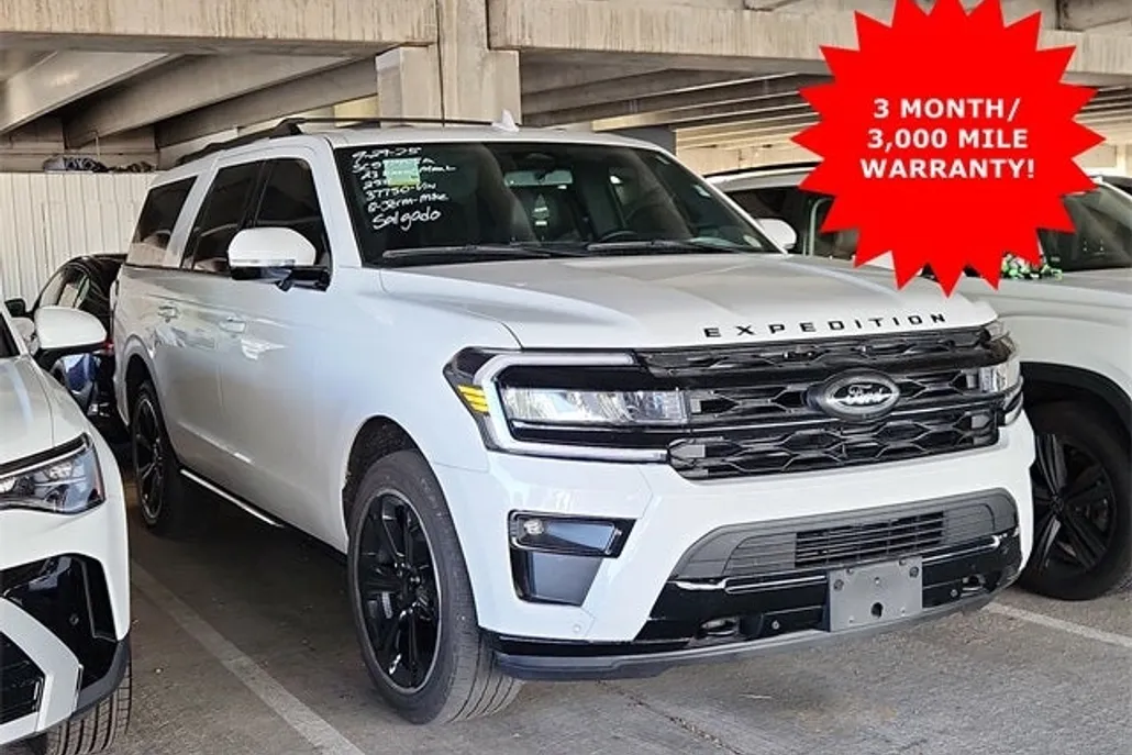 2023 Ford Expedition MAX Limited photo 1