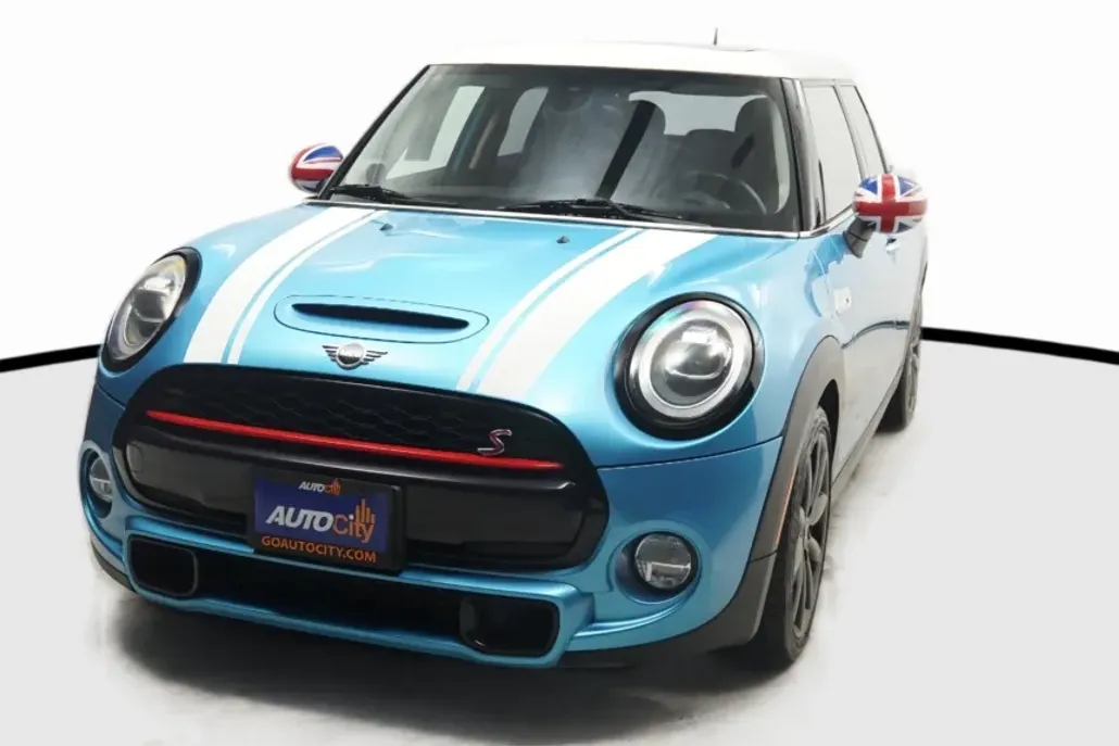 2019 Mini Cooper Hardtop S photo 1