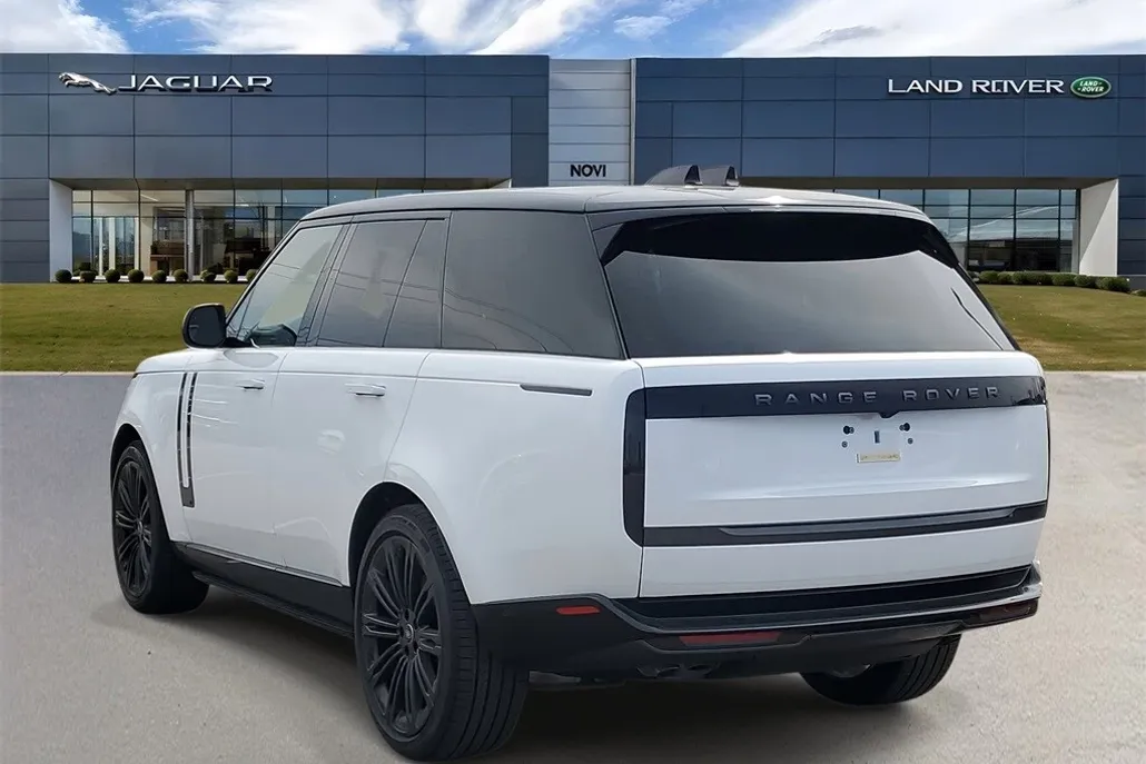 2025 Land Rover Range Rover Autobiography photo 1