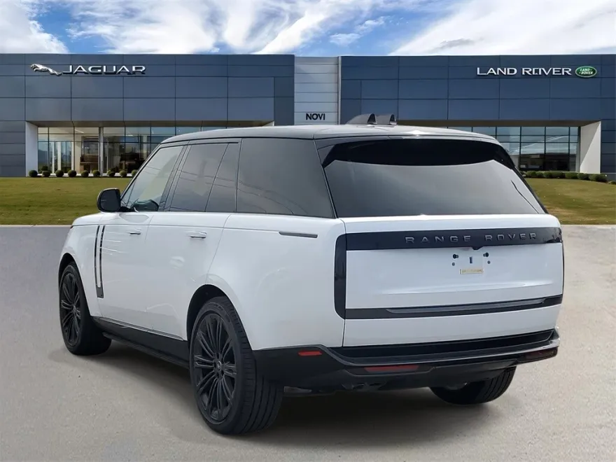 2025 Land Rover Range Rover Autobiography photo 1