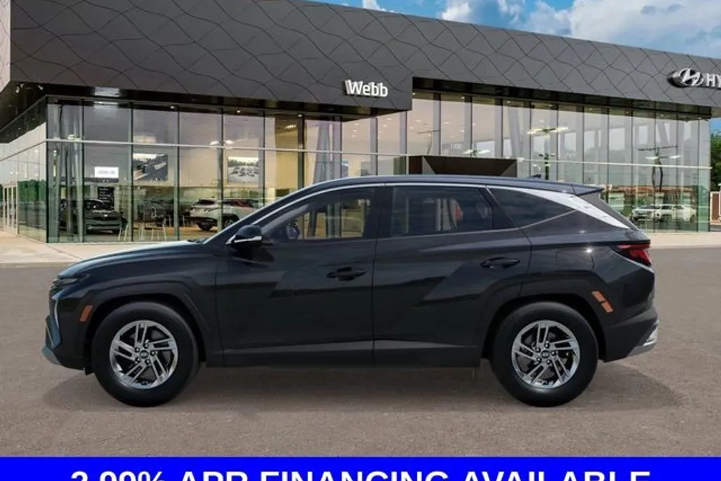 2025 Hyundai Tucson SE photo 1