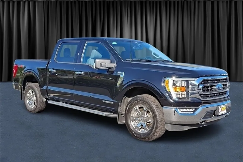 2023 Ford F-150 XLT photo 1