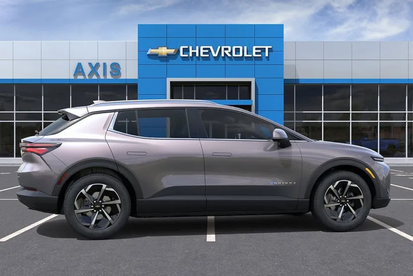 2026 Chevrolet Equinox LT photo 1