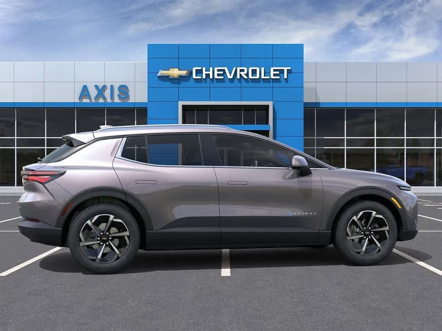 2026 Chevrolet Equinox LT photo 1
