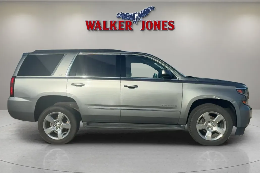 2020 Chevrolet Tahoe LT photo 1