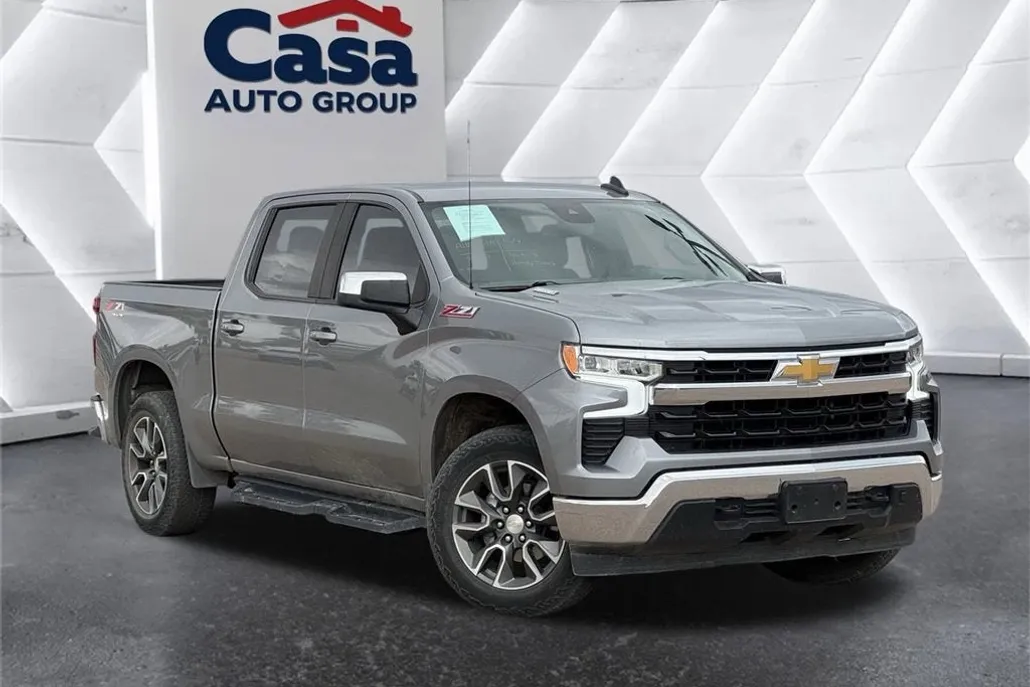 2023 Chevrolet Silverado 1500 LT photo 1