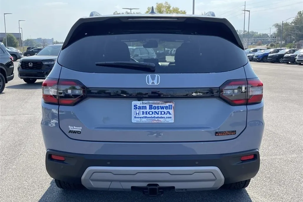 2025 Honda Pilot TrailSport photo 1