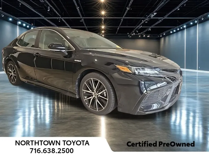 2021 Toyota Camry Hybrid SE photo 1