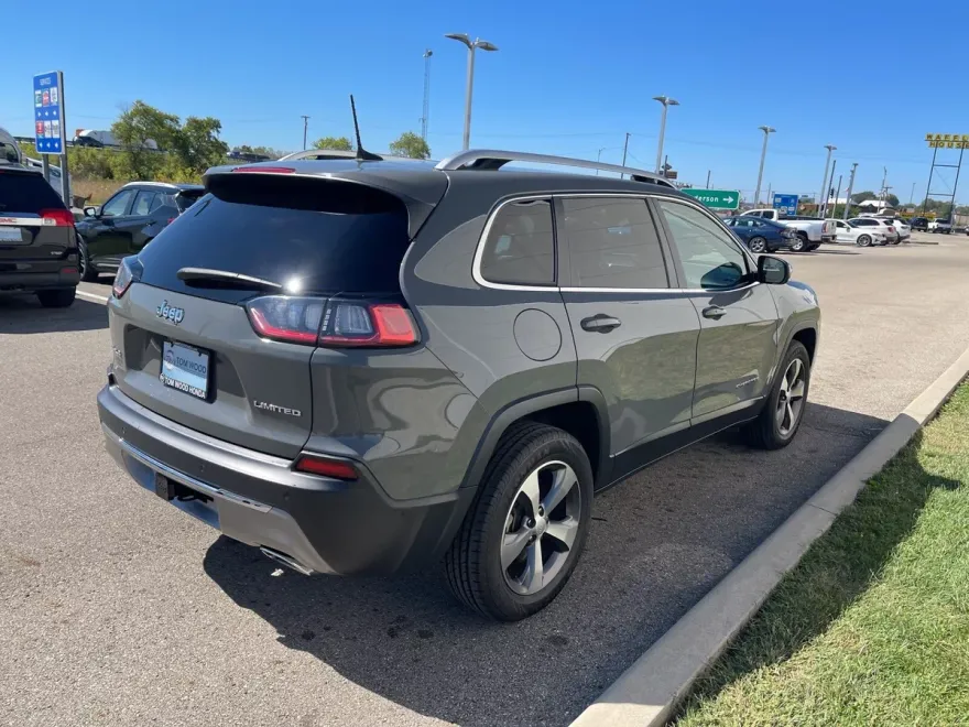2020 Jeep Cherokee Limited photo 1
