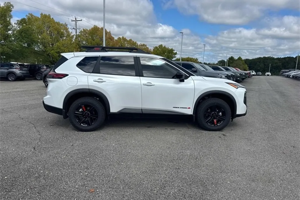2026 Nissan Rogue AWD photo 1