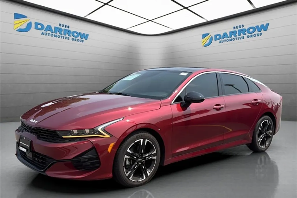 2022 Kia K5 GT-Line photo 1