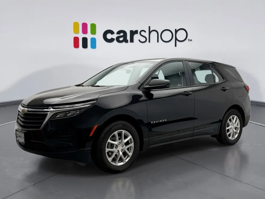 2024 Chevrolet Equinox LS photo 1