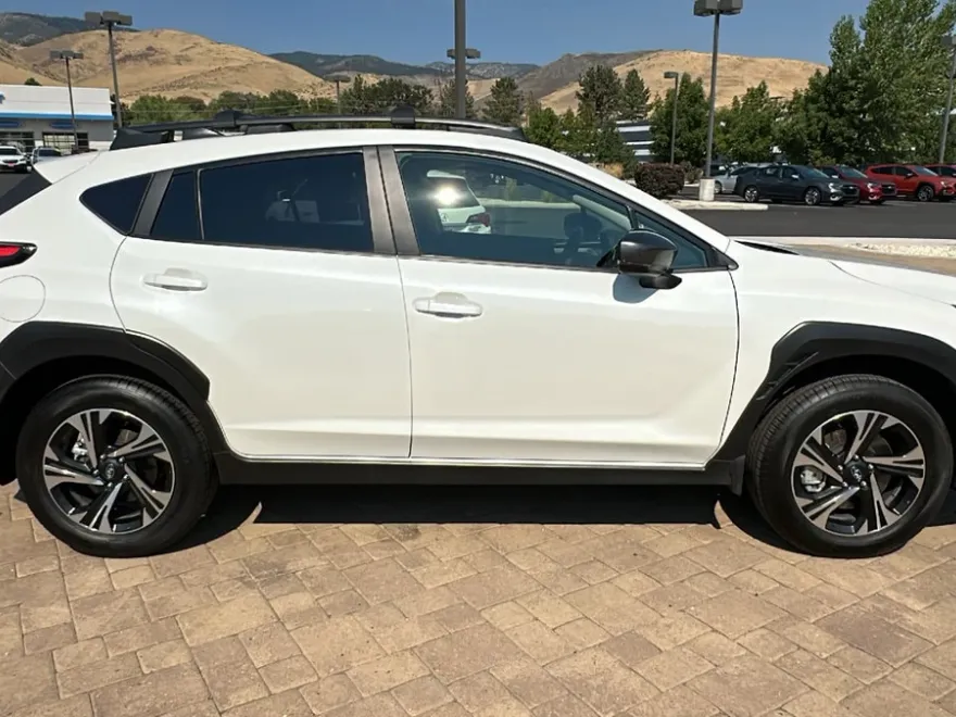 2024 Subaru Crosstrek Premium photo 1