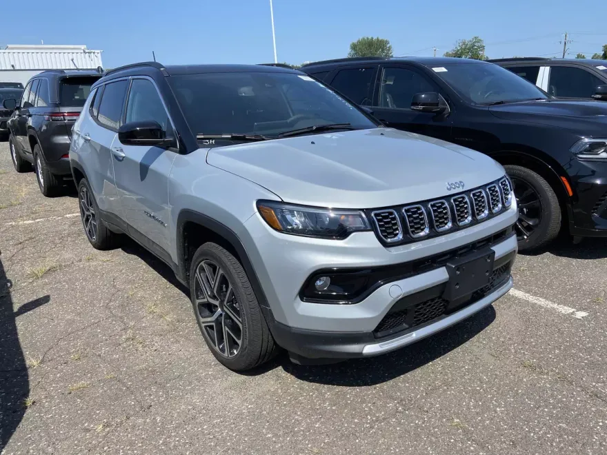 2025 Jeep Compass Limited photo 1
