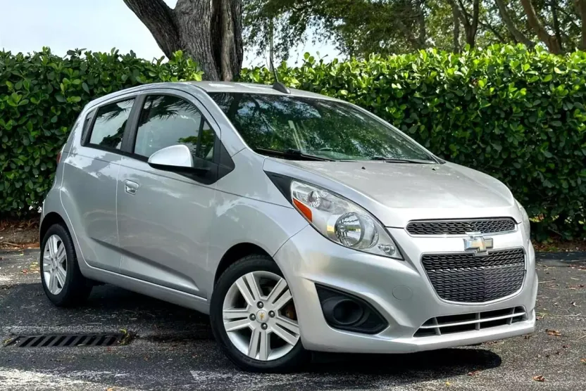 2015 Chevrolet Spark 1LT photo 1