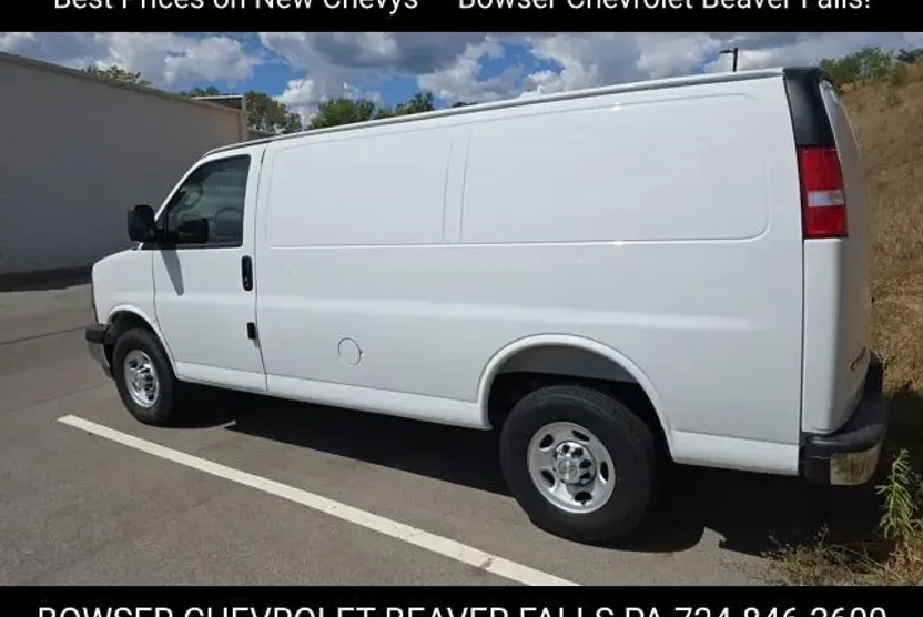 2025 Chevrolet Express 2500 Work Van Cargo photo 1