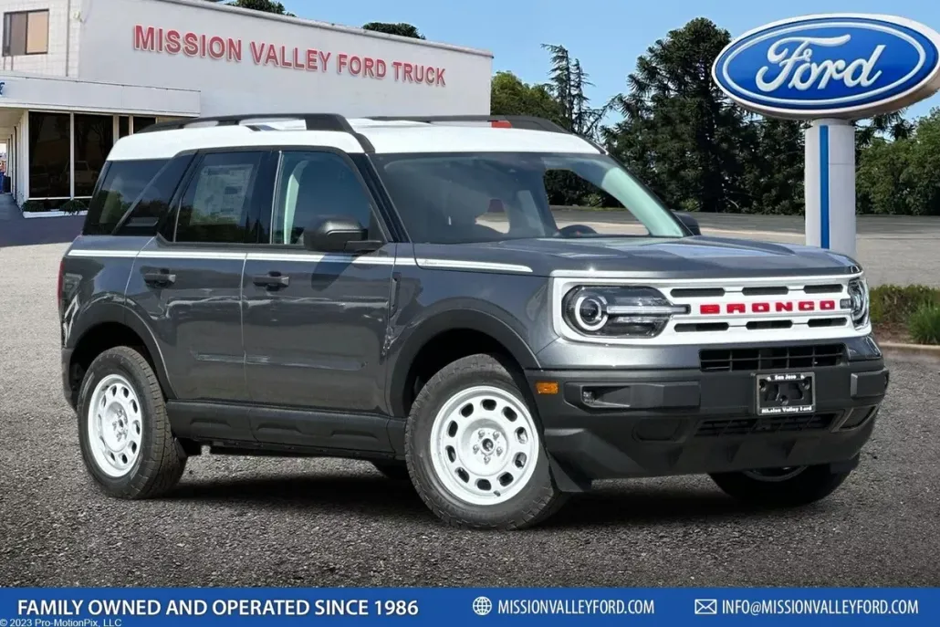 2024 Ford Bronco Sport Heritage photo 1