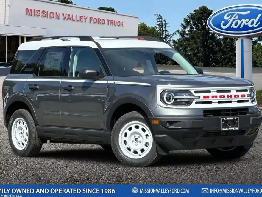 2024 Ford Bronco Sport Heritage photo 1