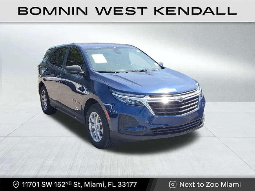 2023 Chevrolet Equinox LS photo 1