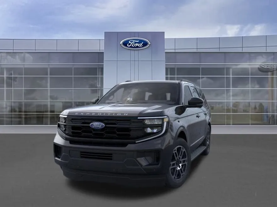 2025 Ford Expedition photo 1