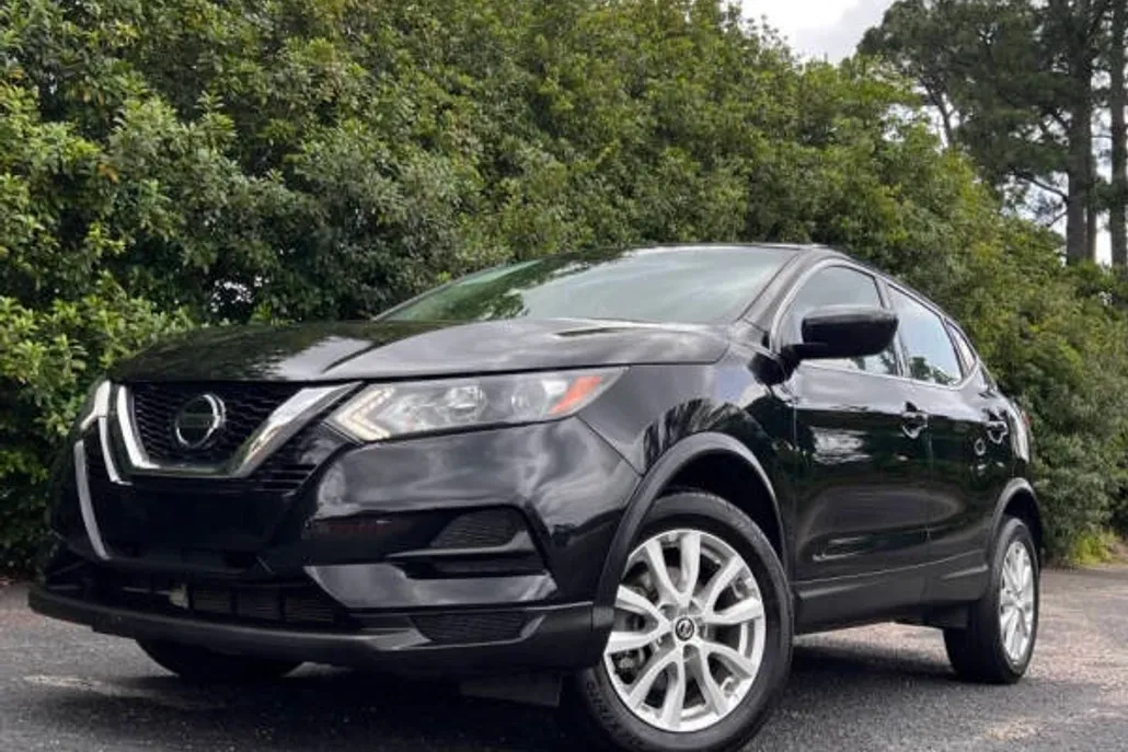 2021 Nissan Rogue Sport S photo 1