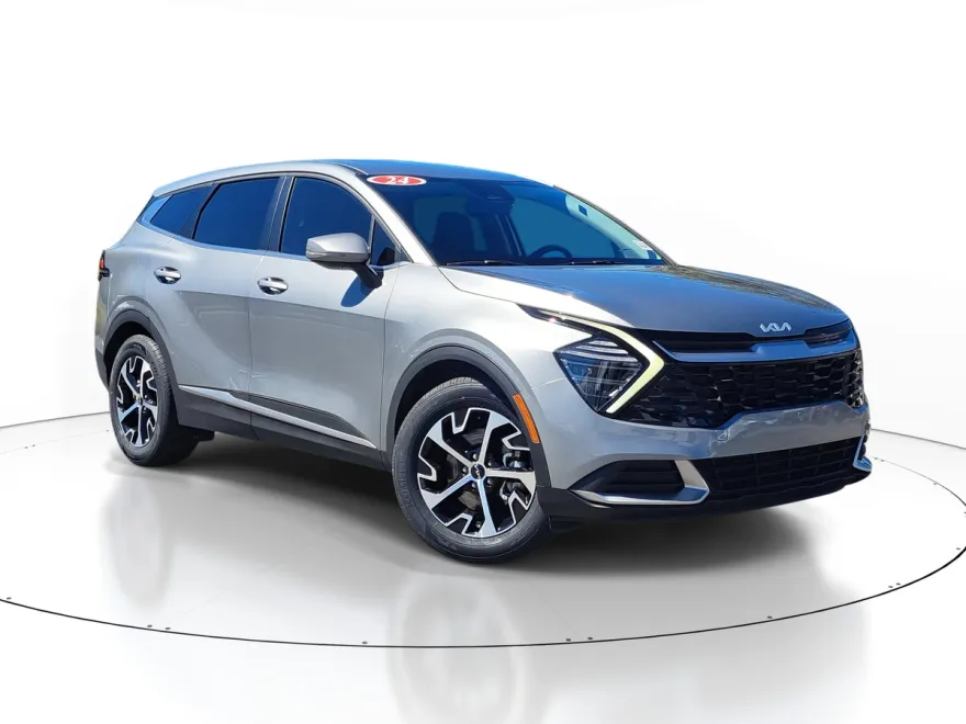 2024 Kia Sportage EX photo 1