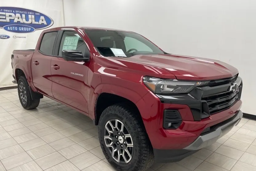 2026 Chevrolet Colorado Z71 photo 1