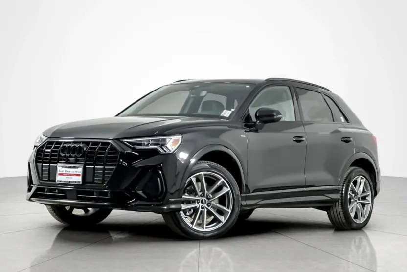 2025 Audi Q3 S line Premium 45 TFSI photo 1