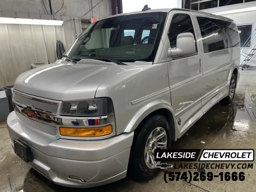 2019 Chevrolet Express 2500 Work Van Cargo photo 1