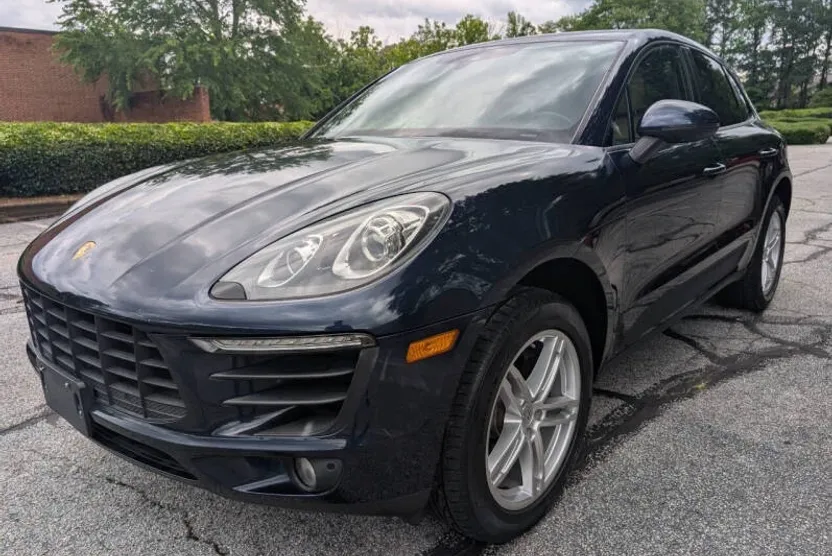 2018 Porsche Macan Base photo 1