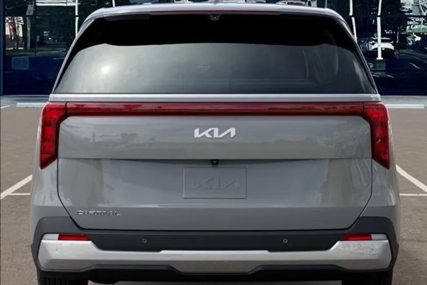 2025 Kia Carnival EX photo 1