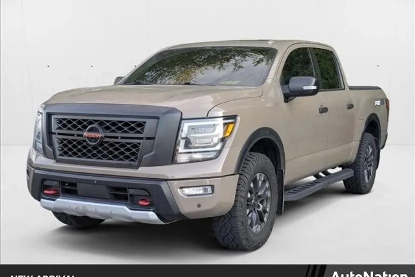 2021 Nissan Titan PRO-4X photo 1